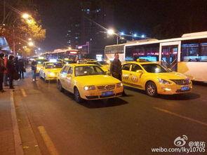 南京出租车爆料事件视频,揭露行业乱象的真相瞬间  第1张