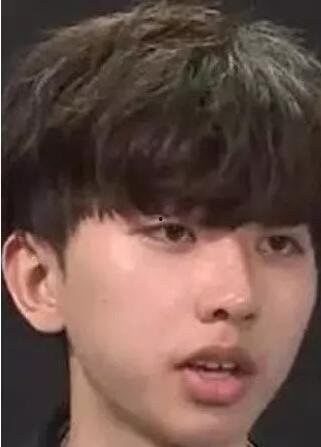 坤哥被爆料整容视频,视频揭秘明星整形之路