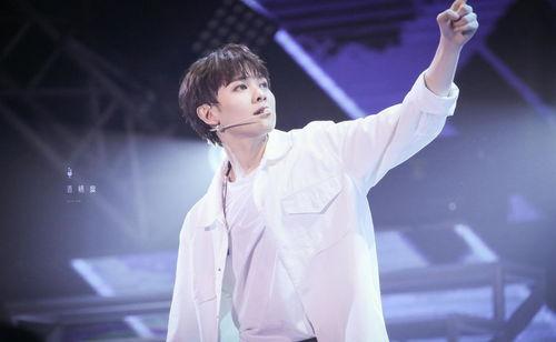 罗云熙和某女星的爆料视频  第3张