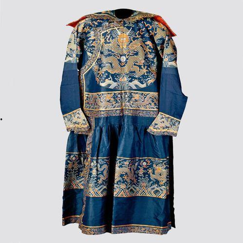 龙袍最新爆料视频播放大全,最新爆料视频全解析  第2张