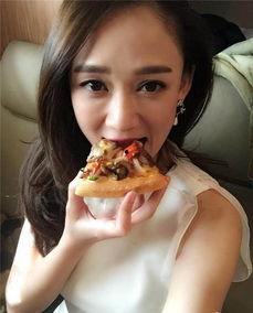 娱乐吃瓜女艺人团,揭秘吃瓜女艺人团的幕后故事